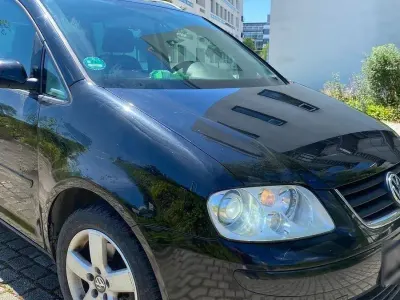 Gebraucht VW Touran Highline 116 PS (85 kW) 2005 Schwarz Van / Kleinbus