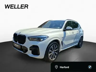Gebraucht BMW X5 M Sport 340 PS (250 kW) 2023 Alpinweiss iii (weiß) SUV