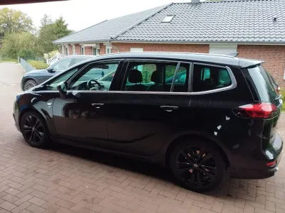 Gebraucht Opel Zafira Business Edition 170 PS (125 kW) 2017 Schwarz Van / Kleinbus