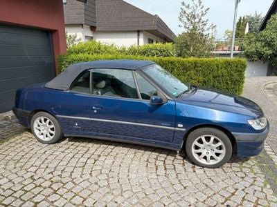 Gebraucht Peugeot 306 Cabriolet 88 PS (64 kW) 2000 Blau Cabrio