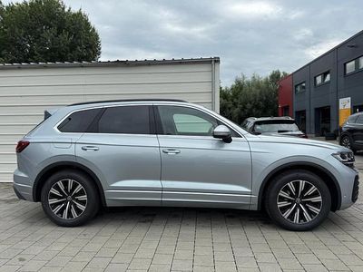 Dolomite silver metallic dolomite silver metallic Neu 2026 VW Touareg Elegance SUV | 68.726 €