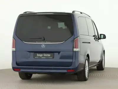 Używany Mercedes V220 Style 163 KM (119 kW) 2025 Niebieski Minivan