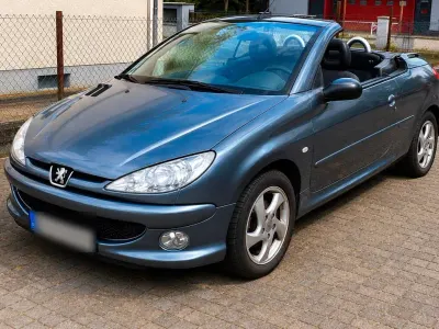 Gebraucht Peugeot 206 CC 109 PS (80 kW) 2006 Grau Cabrio