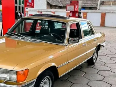 Second-hand Mercedes 450 SE 225 CP (165 kW) 1973 Auriu Berlinǎ