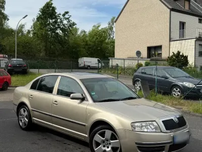 Gebraucht Skoda Superb 200 PS (147 kW) 2006 Gold Limousine