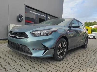 Gebraucht Kia Ceed Sportswagon Silver 140 PS (102 kW) 2027 Yucca steel Kombi