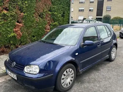Gebraucht VW Golf IV 131 PS (96 kW) 2002 Blau Limousine