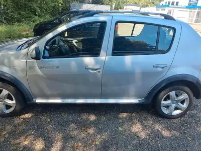Gebraucht Dacia Sandero 101 PS (74 kW) 2016 Grau Limousine
