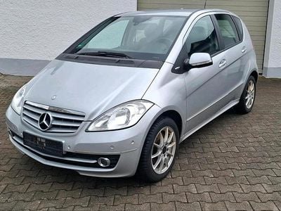Gebraucht Mercedes A200 Elegance 140 PS (102 kW) 2011 Grau Kleinwagen