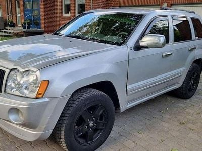 Second-hand Jeep Grand Cherokee 231 CP (169 kW) 2005 Argintiu SUV