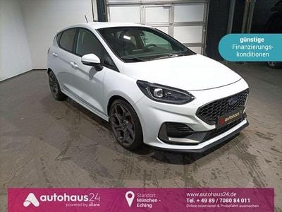 Weiß Gebraucht 2022 Ford Fiesta ST Kleinwagen | 21.880 € (Fairer Preis)