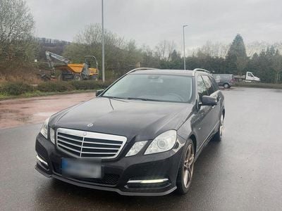 Gebraucht Mercedes E250 Sport 204 PS (150 kW) 2011 Schwarz Kombi