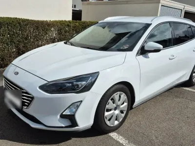 Gebraucht Ford Focus 120 PS (88 kW) 2020 Weiß Kombi