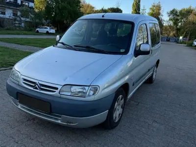 Gebraucht Citroën Berlingo 108 PS (79 kW) 2002 Silber Van / Kleinbus