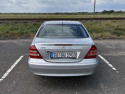 Mercedes C200
