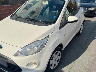 Gebraucht Ford Ka 69 PS (50 kW) 2011 Weiß Kleinwagen
