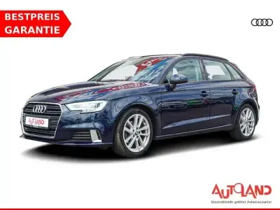 Gebraucht Audi A3 Sport 150 PS (110 kW) 2017 Blau Limousine