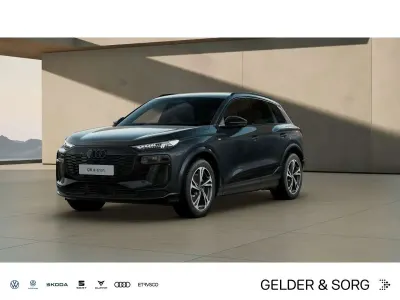 Neu Audi Q6 e-tron Performance 225 kW (306 PS) 2026 Manhattangraumetallic SUV