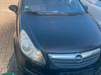 Używany Opel Corsa 90 KM (66 kW) 2007 Czarny Hatchback