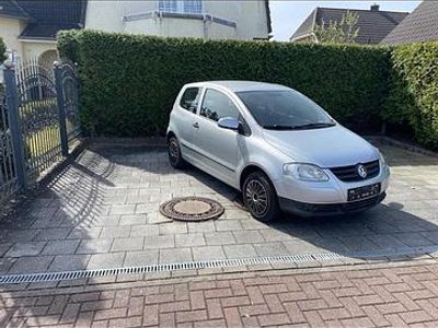 Second-hand VW Fox 69 CP (50 kW) 2005 Argintiu Hatchback