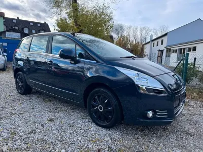 Gebraucht Peugeot 5008 120 PS (88 kW) 2010 Grau Van / Kleinbus