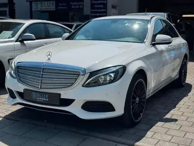 Gebraucht Mercedes C400 333 PS (244 kW) 2015 Weiß Limousine
