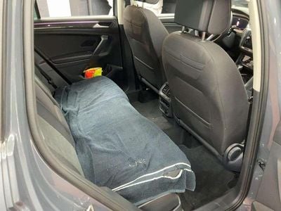 Grau Gebraucht 2023 VW Tiguan Elegance SUV | 30.111 € (Superpreis)