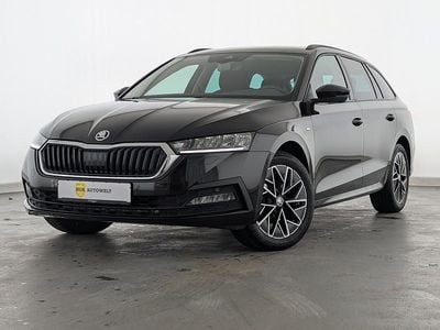 Gebraucht Skoda Octavia Clever 150 PS (110 kW) 2022 Schwarzmagic perleffekt Kombi