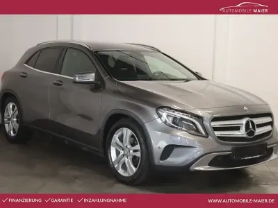 Gebraucht Mercedes GLA220 170 PS (125 kW) 2014 Grau SUV