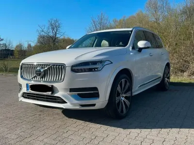 Używany Volvo XC90 Inscription 235 KM (172 kW) 2020 Biały SUV