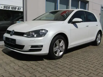 Gebraucht VW Golf VII Comfortline 122 PS (89 kW) 2013 Oryxweiß perlmutteffekt Kleinwagen