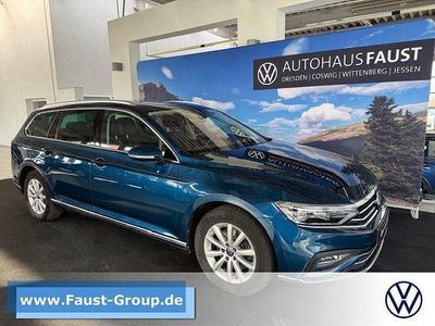 Usata VW Passat Elegance 200 CV (147 kW) 2022 Blu Station wagon