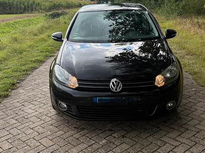 Gebraucht VW Golf VI 102 PS (75 kW) 2011 Schwarz Kleinwagen