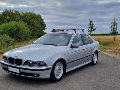 BMW 528