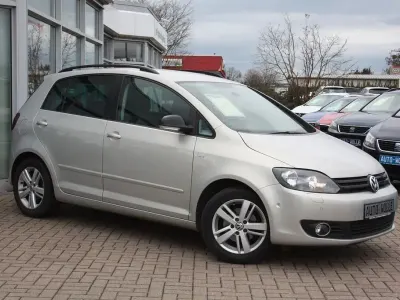 Second-hand VW Golf Plus Cross Match 105 CP (77 kW) 2012 Argintiu Monovolum