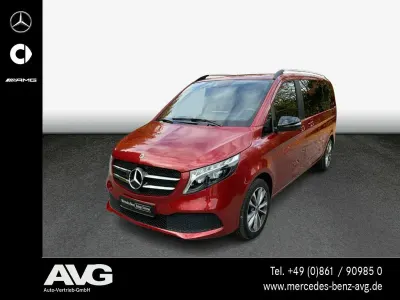 Gebraucht Mercedes V300 237 PS (174 kW) 2022 Hyazinthrot Van / Kleinbus