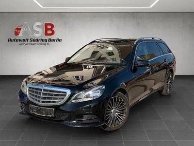 Second-hand Mercedes E200 136 CP (100 kW) 2013 Negru Break