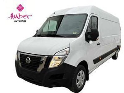 Gebraucht Nissan Interstar 179 PS (131 kW) 2024 Weiß (mineral white) Van