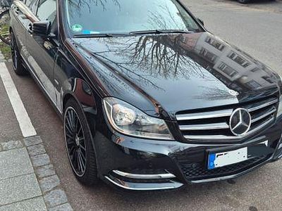 Gebraucht Mercedes C250 Avantgarde 204 PS (150 kW) 2011 Schwarz Limousine