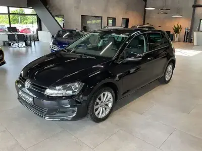 Gebraucht VW Golf VII LOUNGE 150 PS (110 kW) 2015 Schwarz Limousine