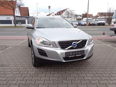 Silber Gebraucht 2012 Volvo XC60 Summum SUV | 13.990 € (Fairer Preis)