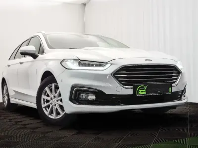 Gebraucht Ford Mondeo Titanium 150 PS (110 kW) 2022 Weiß Kombi