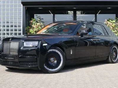 Neu Rolls Royce Phantom 572 PS (420 kW) 2026 Schwarz Limousine