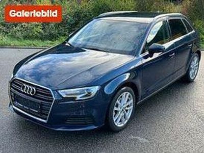 Blau Gebraucht 2016 Audi A3 Ambiente Limousine | 14.900 € (Fairer Preis)