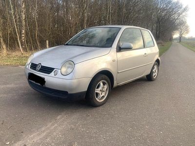 Usata VW Lupo 50 CV (36 kW) 2002 Argento Utilitaria