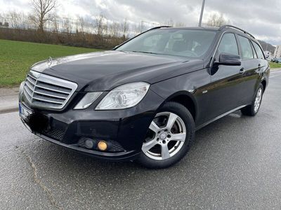 gebraucht Mercedes E220 CDI T BlueEFFICIENCY -