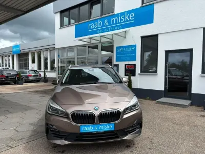 Gebraucht BMW 218 Active Tourer Advantage 140 PS (102 kW) 2018 Beige Van / Kleinbus