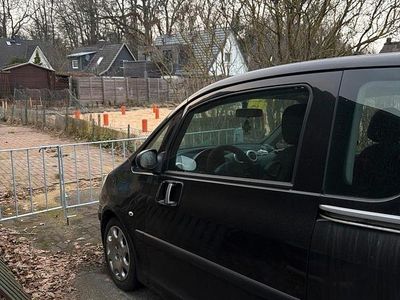 Gebraucht Peugeot 1007 75 PS (55 kW) 2009 Schwarz Van / Kleinbus