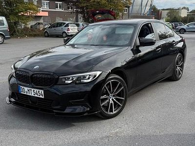 Gebraucht BMW 320 Sport Line 190 PS (139 kW) 2019 Schwarz Limousine