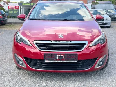 Gebraucht Peugeot 308 SW Allure 150 PS (110 kW) 2016 Rot Kombi